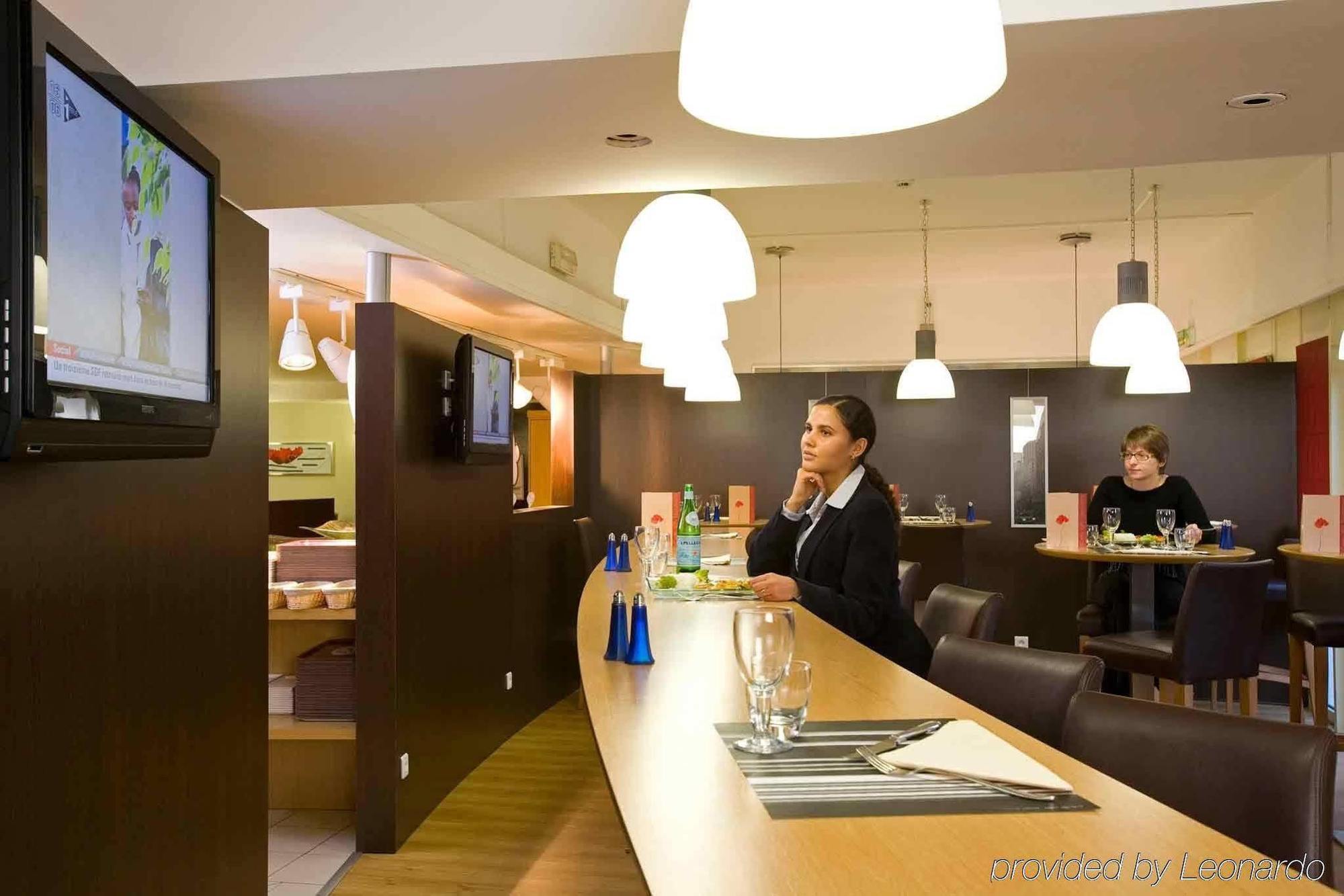 Ibis Paris Le Bourget Hotel La Courneuve Buitenkant foto