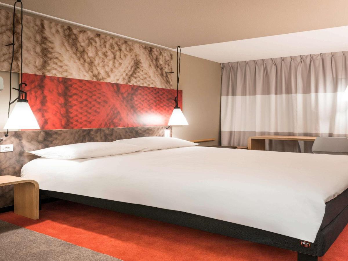 Ibis Paris Le Bourget Hotel La Courneuve Buitenkant foto